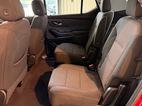 Used 2021 Chevrolet Traverse LT AWD/4WD image 19
