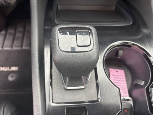 Used 2023 Nissan Rogue SV w/ SV Premium Package AWD/4WD image 11