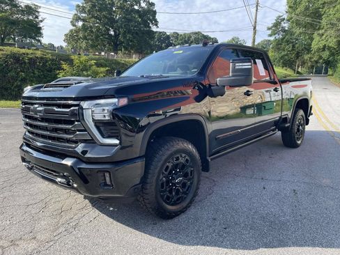 Used 2024 Chevrolet Silverado 2500 High Country w/ High Country Premium Package AWD/4WD image 9
