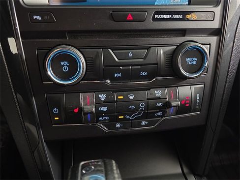 Used 2017 Ford Explorer XLT w/ Equipment Group 202A image 15