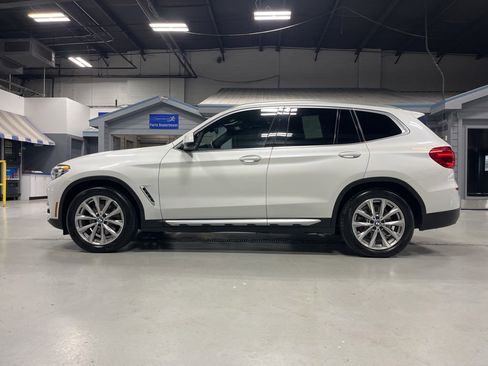 Used 2018 BMW X3 xDrive30i w/ Premium Package AWD/4WD image 4