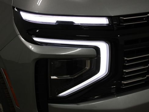 New 2026 Chevrolet Tahoe High Country AWD/4WD image 14