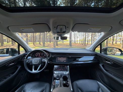 Used 2020 Audi Q7 3.0T Premium Plus w/ Premium Plus Package AWD/4WD image 2