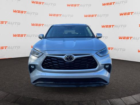 Used 2023 Toyota Highlander LE image 8