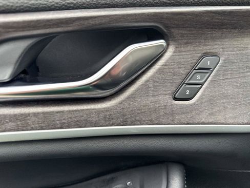 Used 2024 Jeep Grand Cherokee Limited 4xe image 19