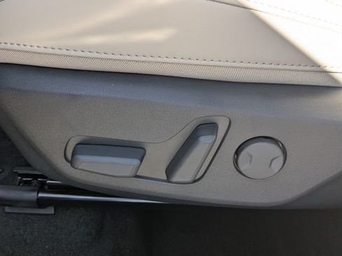 New 2026 Kia Niro EX FWD image 20