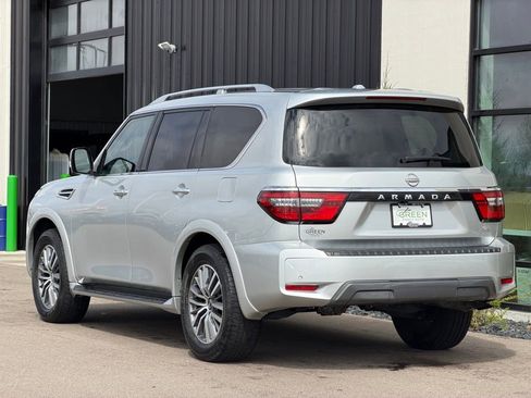 Used 2024 Nissan Armada SL image 3