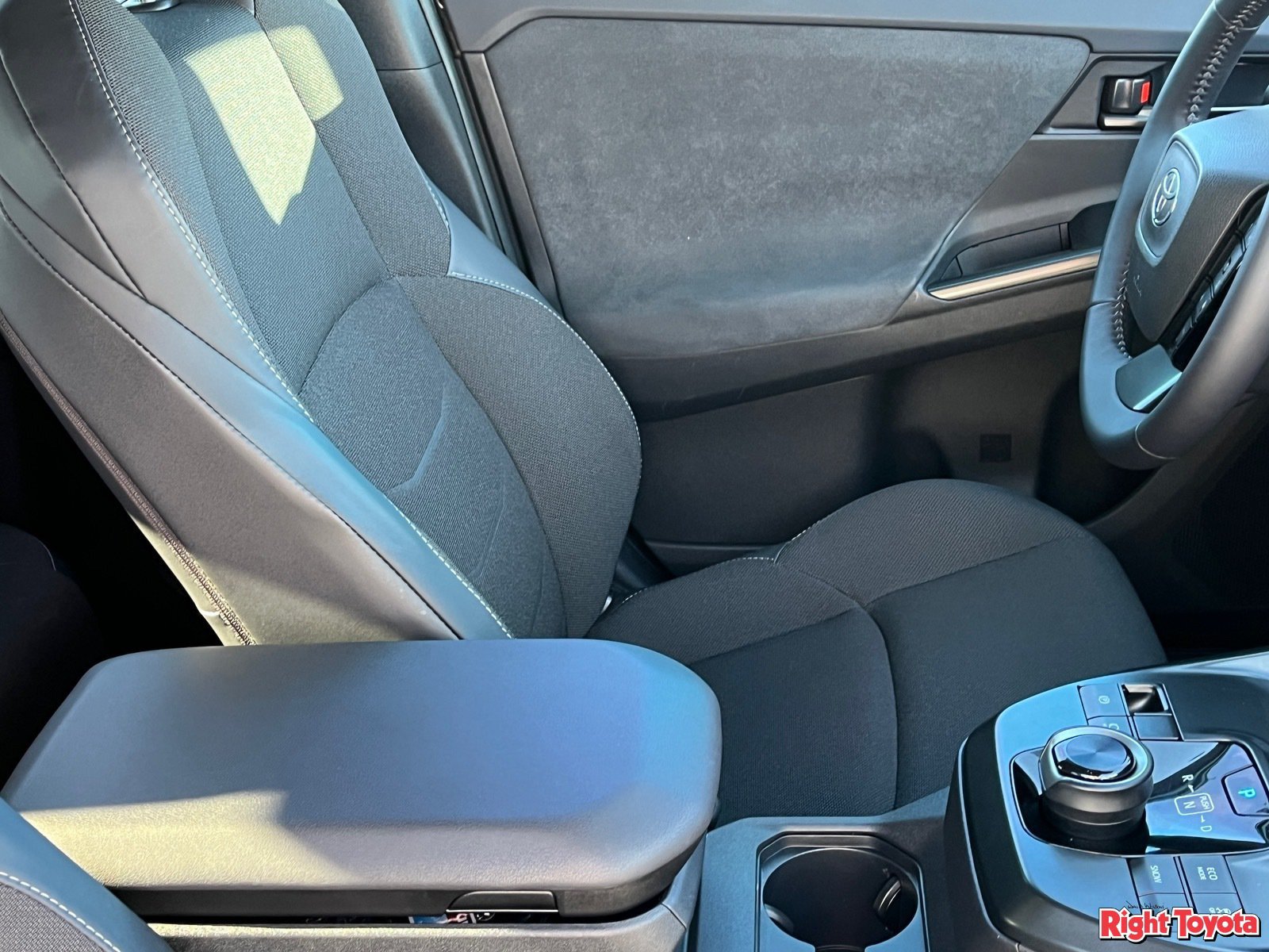 Certified 2026 Toyota C-HR AWD/4WD image 14
