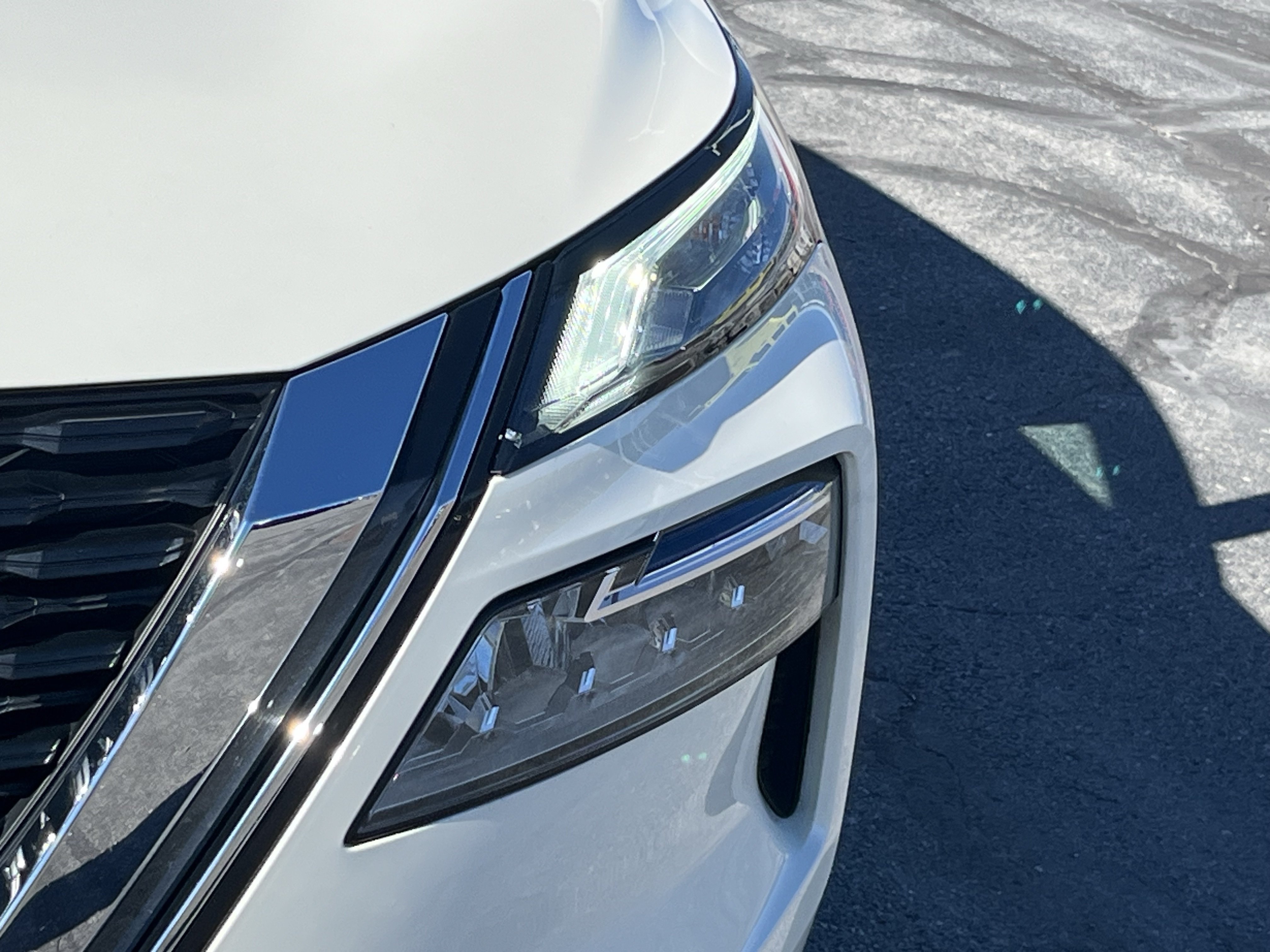 Used 2021 Nissan Rogue SV w/ Premium Package AWD/4WD image 13