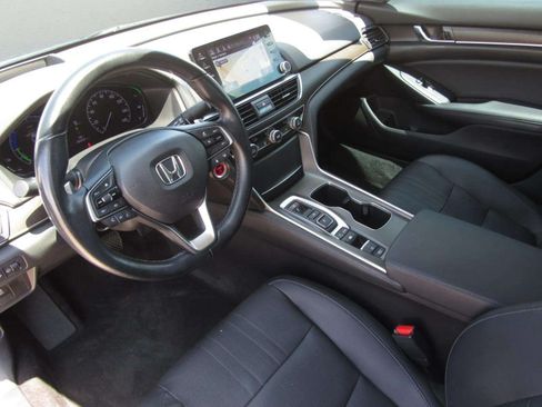 Used 2021 Honda Accord Touring image 15