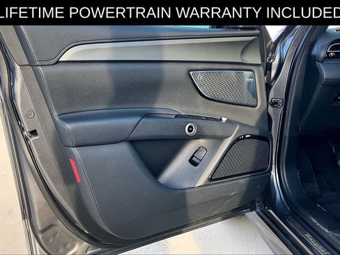 Used 2024 Maserati Grecale GT image 22