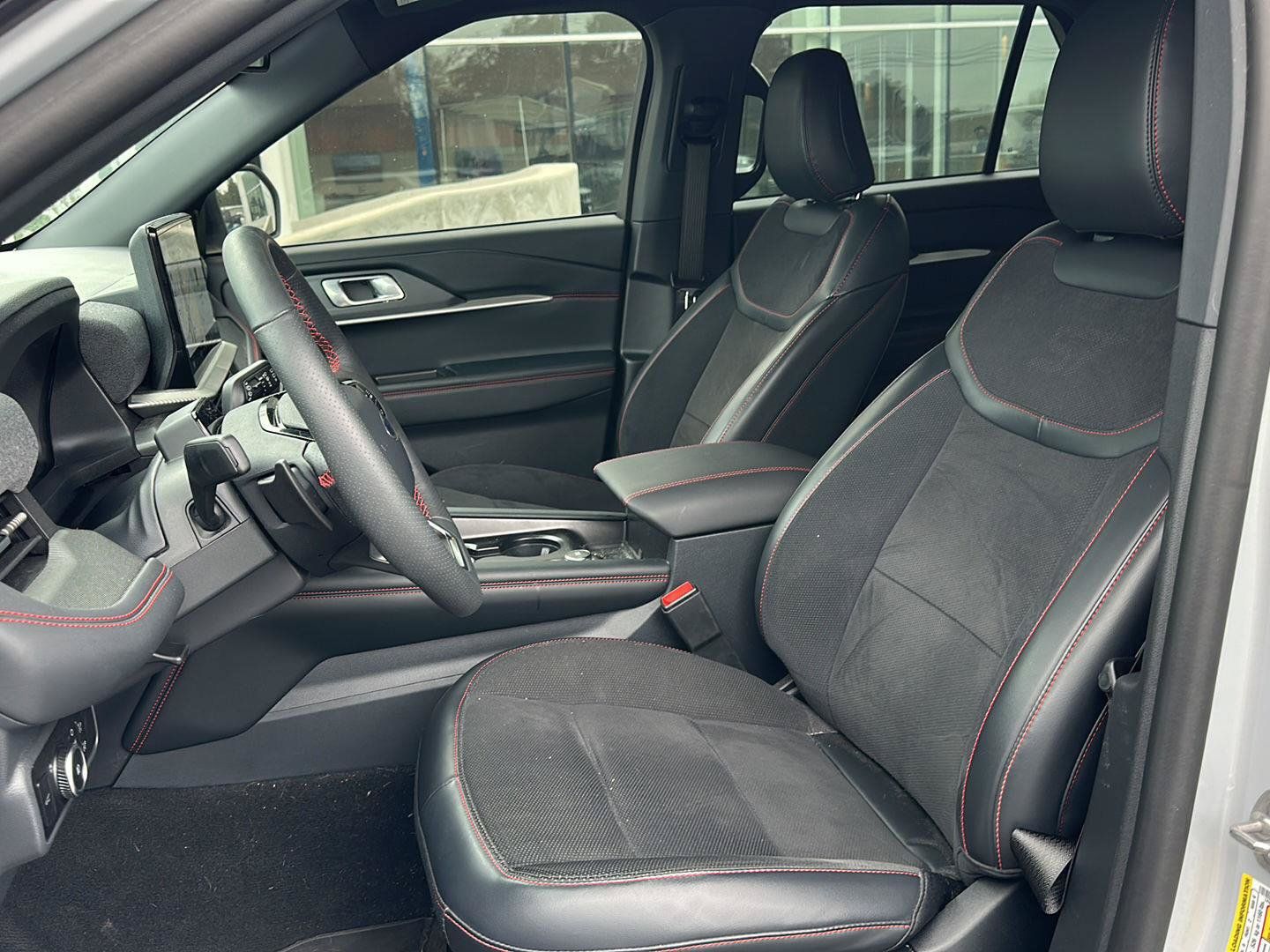 Used 2026 Ford Explorer ST AWD/4WD image 9