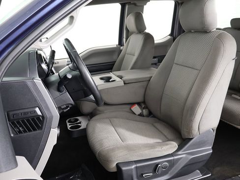 Used 2018 Ford F150 XLT w/ Equipment Group 302A Luxury AWD/4WD image 24