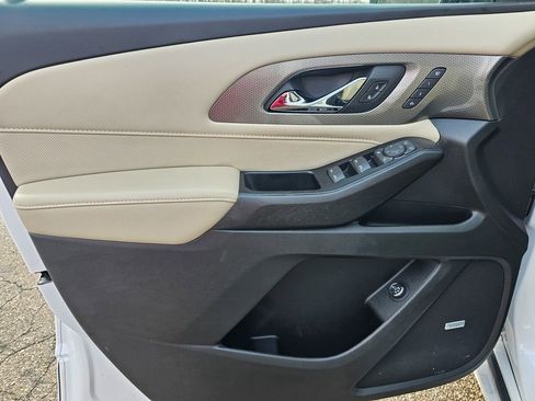 Certified 2023 Chevrolet Traverse Premier image 10