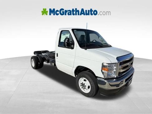 New 2026 Ford E-350 and Econoline 350 Super Duty w/ Ambulance Prep Package RWD image 5