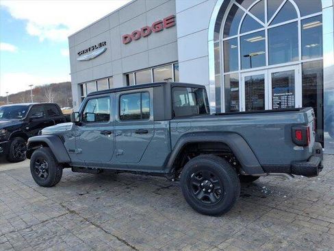 New 2026 Jeep Gladiator Sport image 9