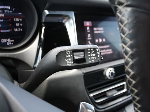 Used 2023 Porsche Macan Turbo AWD/4WD image 13