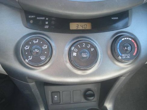 Used 2009 Toyota RAV4 2WD w/ Base L4 Extra Value Pkg image 21