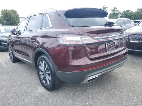 Used 2021 Lincoln Nautilus FWD image 4