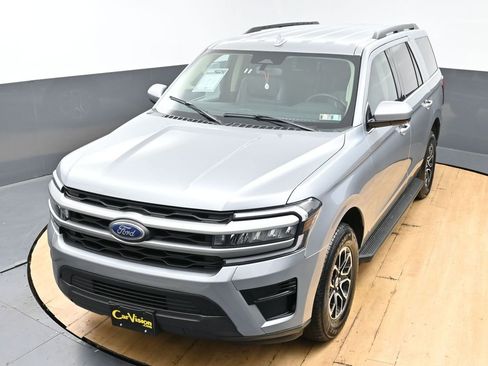 Used 2024 Ford Expedition XLT AWD/4WD image 45