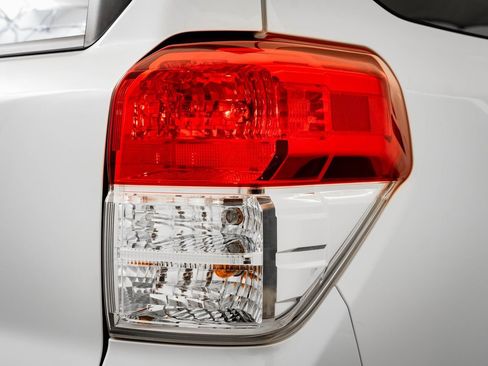 Used 2013 Toyota 4Runner SR5 image 9