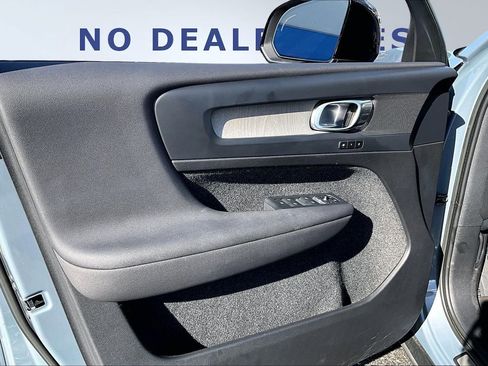 Used 2023 Volvo XC40 B5 Plus w/ Driver Assist Package image 20