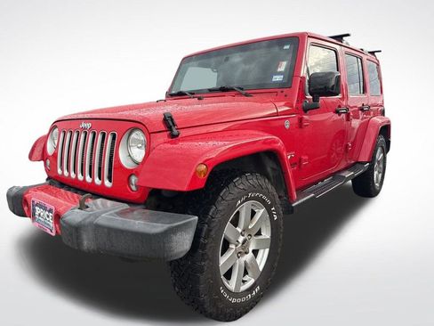 Used 2016 Jeep Wrangler Unlimited Sahara w/ Connectivity Group AWD/4WD image 5