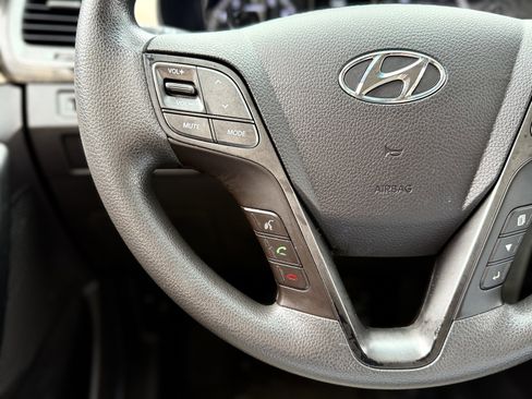 Used 2017 Hyundai Santa Fe Sport image 24