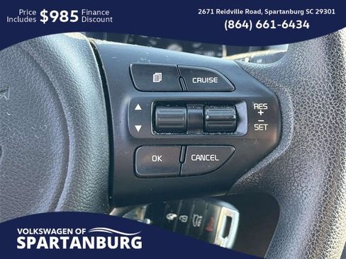 Used 2017 Kia Sorento L image 20