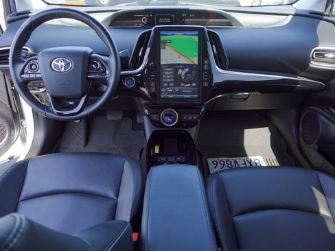 Used 2022 Toyota Prius Prime XLE FWD image 10
