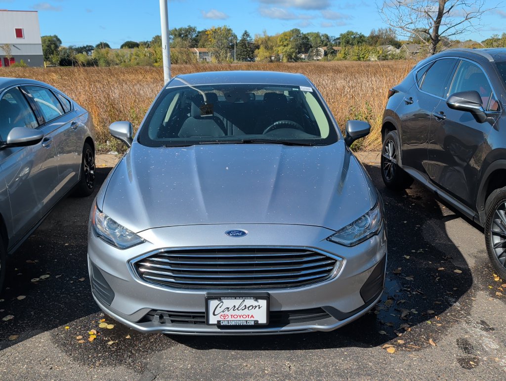 Used 2020 Ford Fusion SE FWD image 6