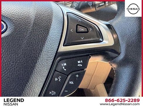 Used 2024 Ford Edge Titanium image 19