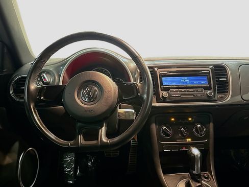 Used 2013 Volkswagen Beetle 2.0T image 24