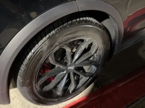 Used 2019 Tesla Model X Performance image 14