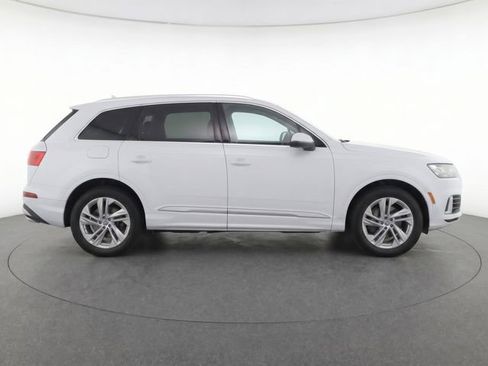 Used 2020 Audi Q7 3.0T Premium Plus AWD/4WD image 8