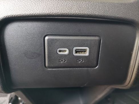 Used 2021 Chevrolet Blazer LT FWD image 23