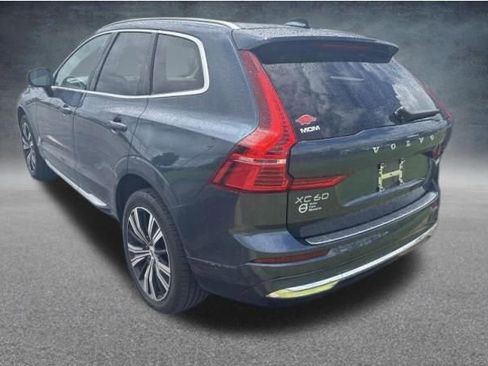 Used 2023 Volvo XC60 B5 Plus w/ Climate Package AWD/4WD image 6