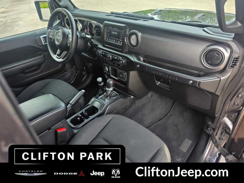 Used 2022 Jeep Wrangler Unlimited Sport AWD/4WD image 25