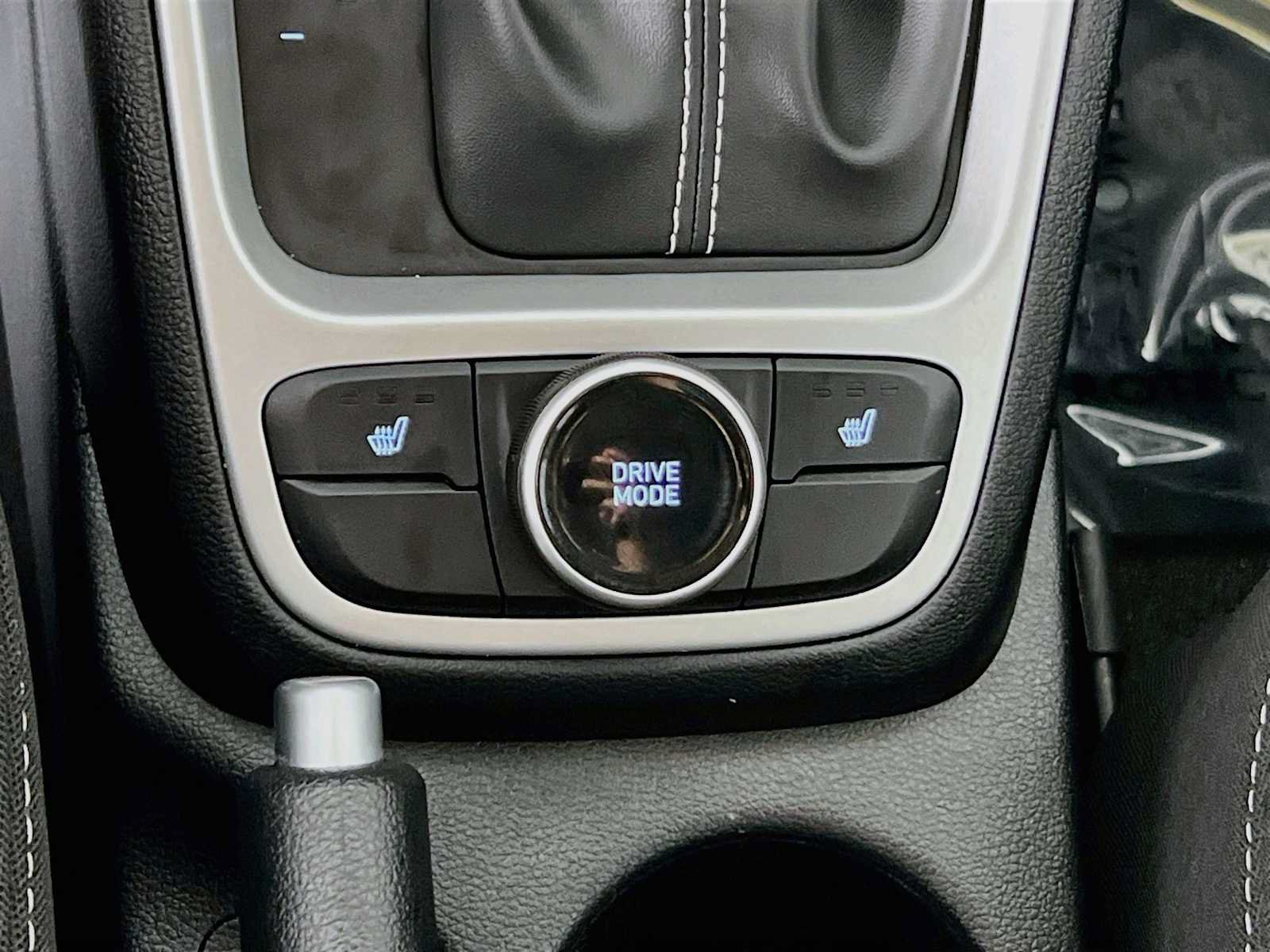 Certified 2026 Hyundai Venue SEL FWD image 21