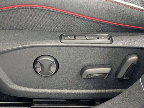 New 2026 Volkswagen GTI SE FWD image 20