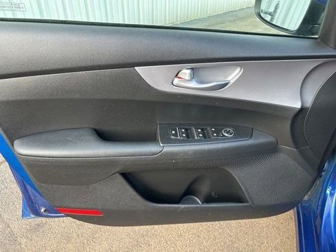 Used 2024 Kia Forte LXS w/ LXS Technology Package FWD image 10