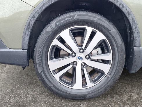 Used 2018 Subaru Outback 2.5i Limited image 9