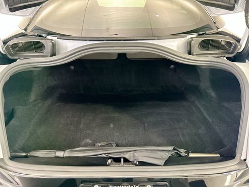 Used 2023 Aston Martin DB11 Coupe RWD image 25