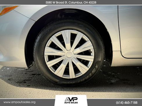 Used 2017 Toyota Camry LE FWD image 23
