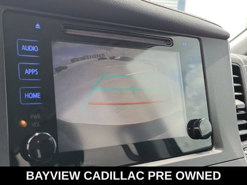 Used 2017 Toyota Sienna SE FWD image 23