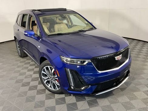 Used 2024 Cadillac XT6 Sport w/ Platinum Package image 39