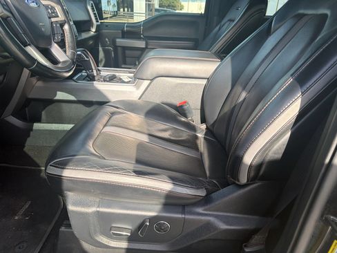 Used 2019 Ford F150 Platinum w/ Equipment Group 701A Luxury AWD/4WD image 17