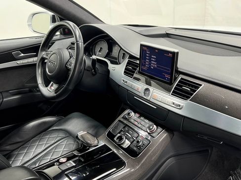 Used 2015 Audi S8 AWD/4WD image 22