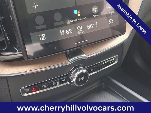 Certified 2026 Volvo XC60 B5 Plus w/ Protection Package Premier image 17
