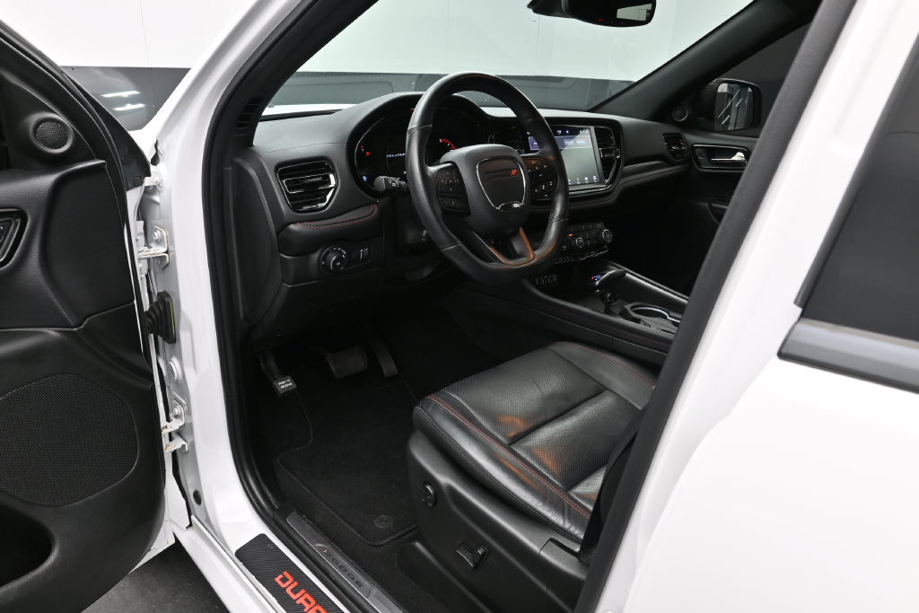 Used 2023 Dodge Durango R/T RWD image 4
